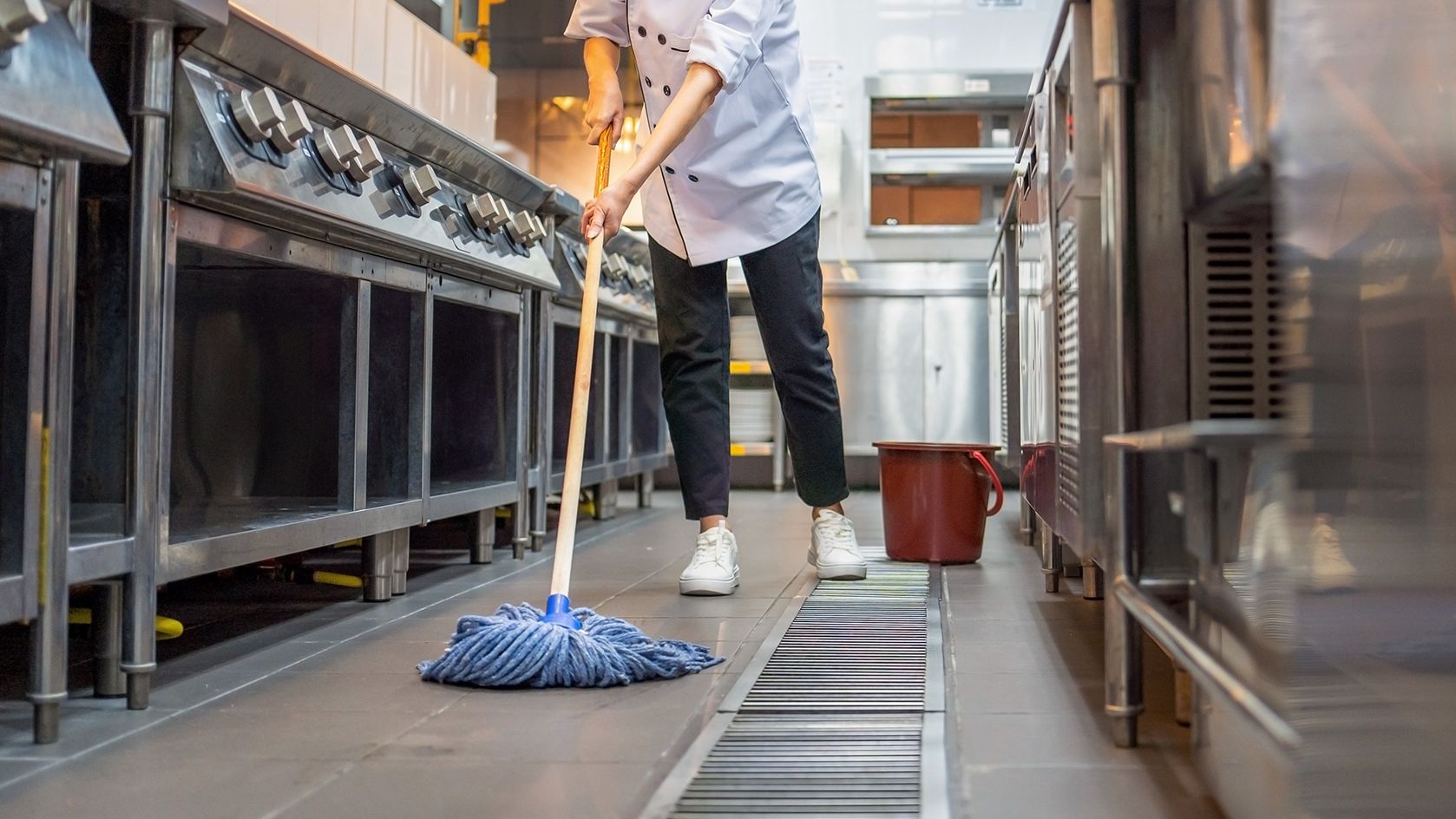 Commercial Kitchen Degreasing services in Dallas - Heavy-duty degreasing services for commercial kitchens, restaurants, and food service facilities. We remove built-up grease from hoods, exhausts, floors, and equipment to maintain safety standards and prevent fire hazards.